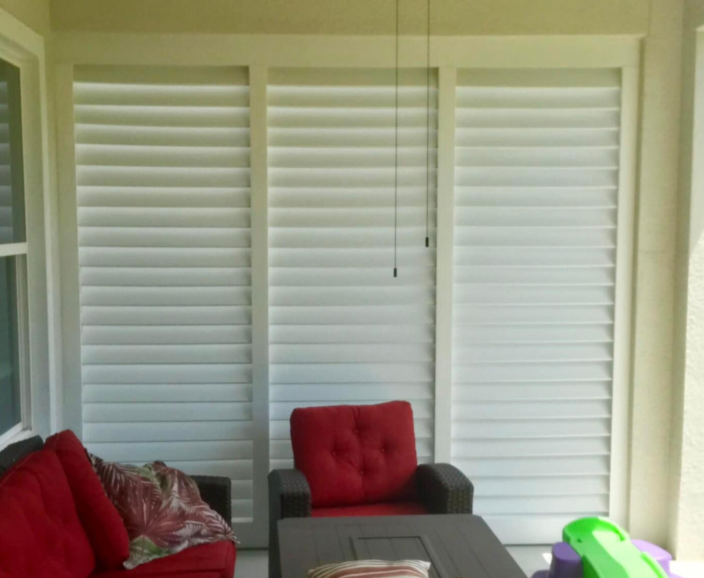 Louvered Privacy Screen